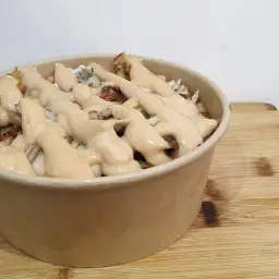 سلطة مدخن